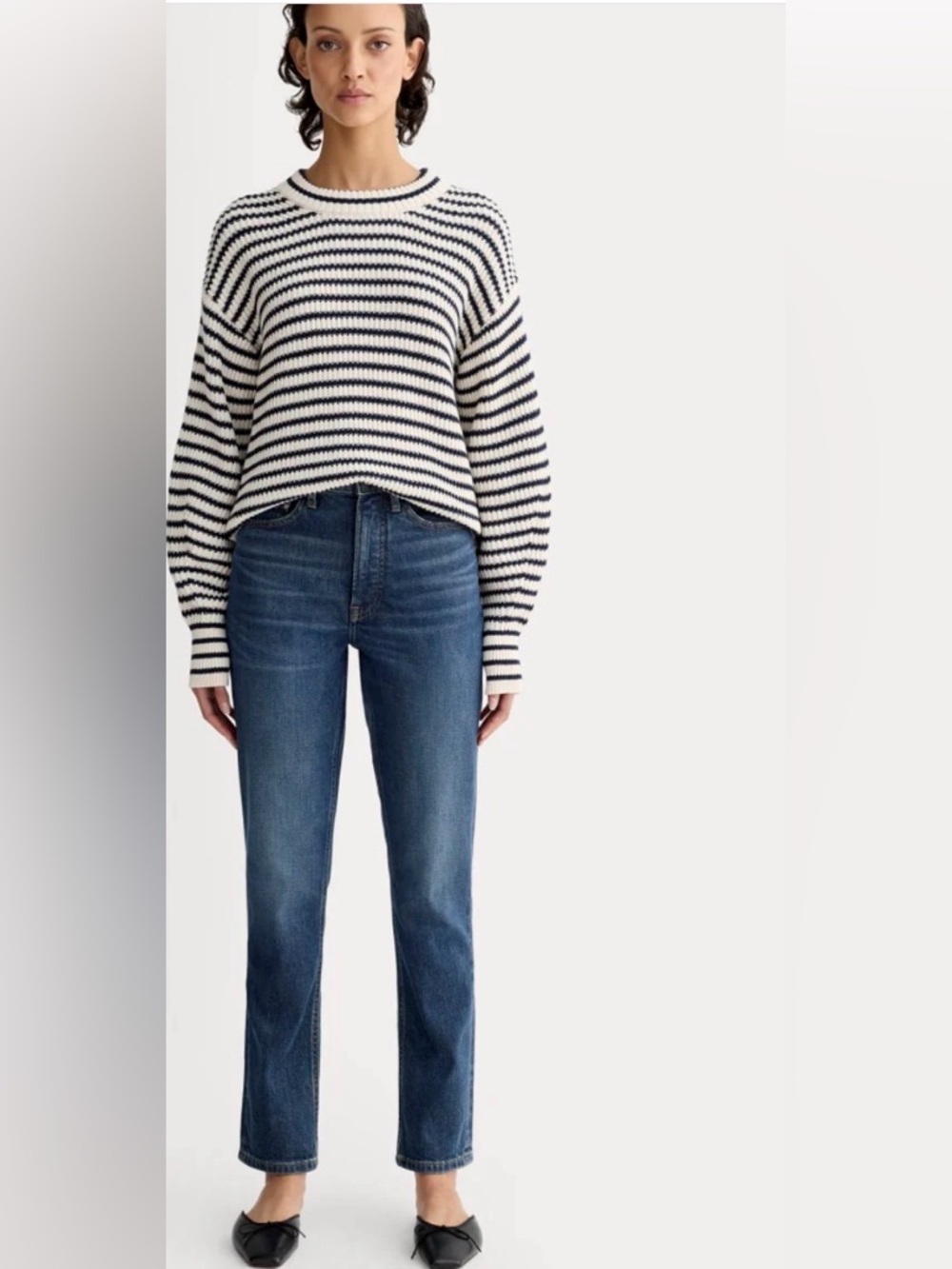 Everlane The Original Cheeky Straight Jeans in Mid Blue Wash
